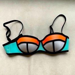 Triangl neoprene underwire bikini top